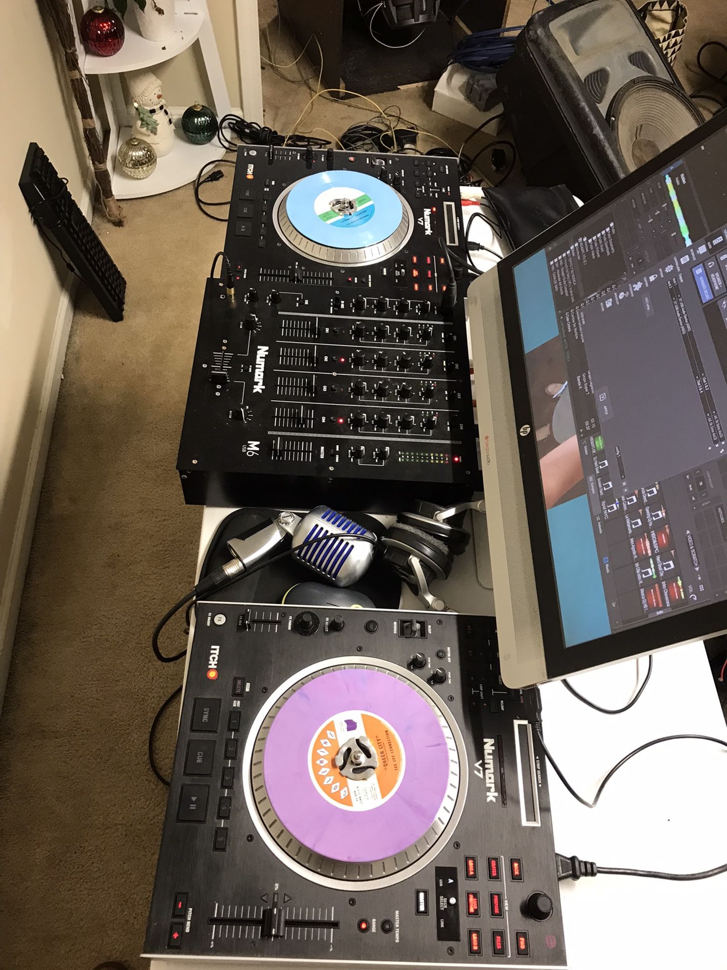 Numark Full Set (2- NV7 And Numark Mixer)