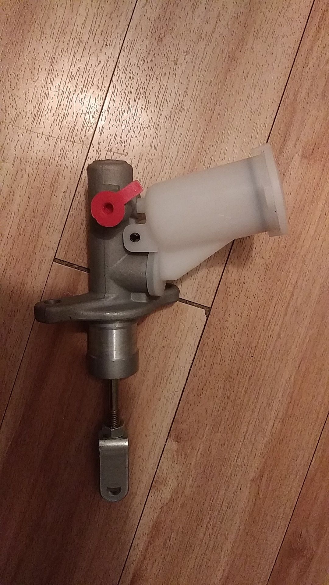 2003 maxima v6 3.5 master cylinder new