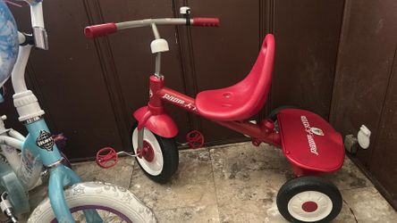 Radio flyer push tricycle bike for toddlers