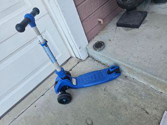 Kids 3-Wheel Kick Scooter
