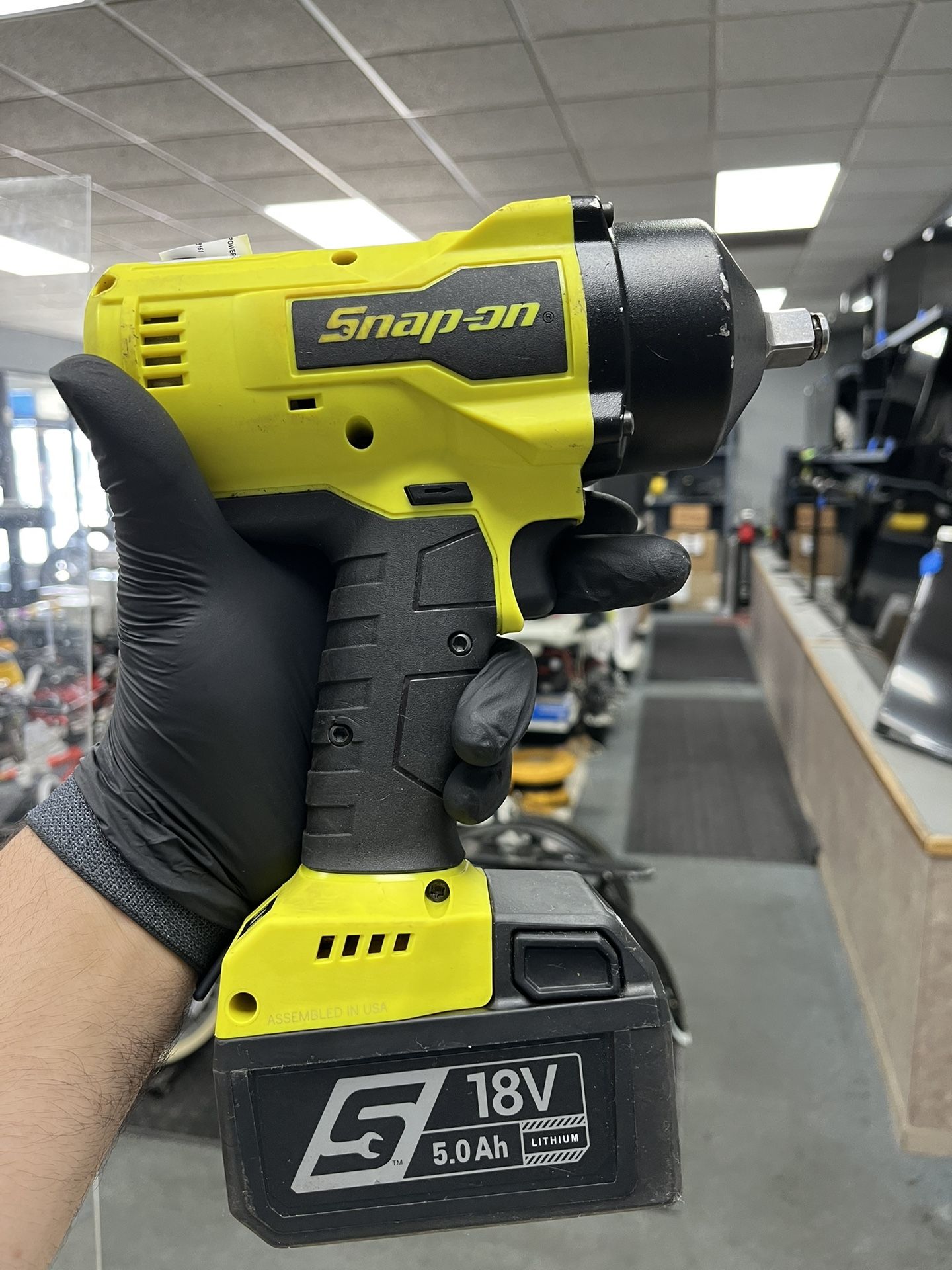1/2” snap-on impact drill with battery only!! 845773-1 model ct9050hv