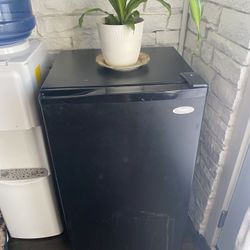 Mini Black Fridge 