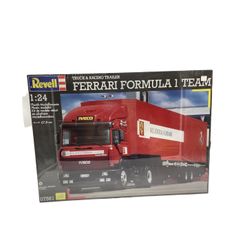 Revell Ferrary formula 1 team 1:24 MODEL NEW
