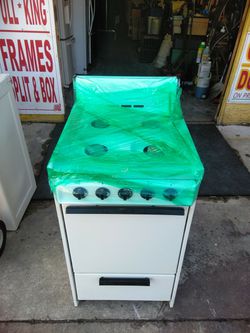 20in Pilot Gas Stove. Needs Home Today
