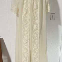 Shadow line  Vintage Lace and Cream Peignor, Nightgown and Robe Set, Pearl and Lace Peignor. Vintage Lingerie, Bridal Lingerie Size S