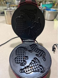 Jungle waffle maker like new