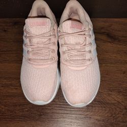 Adidas  Size 5 Ladies $25