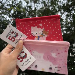 Hello Kitty Zipper Bag