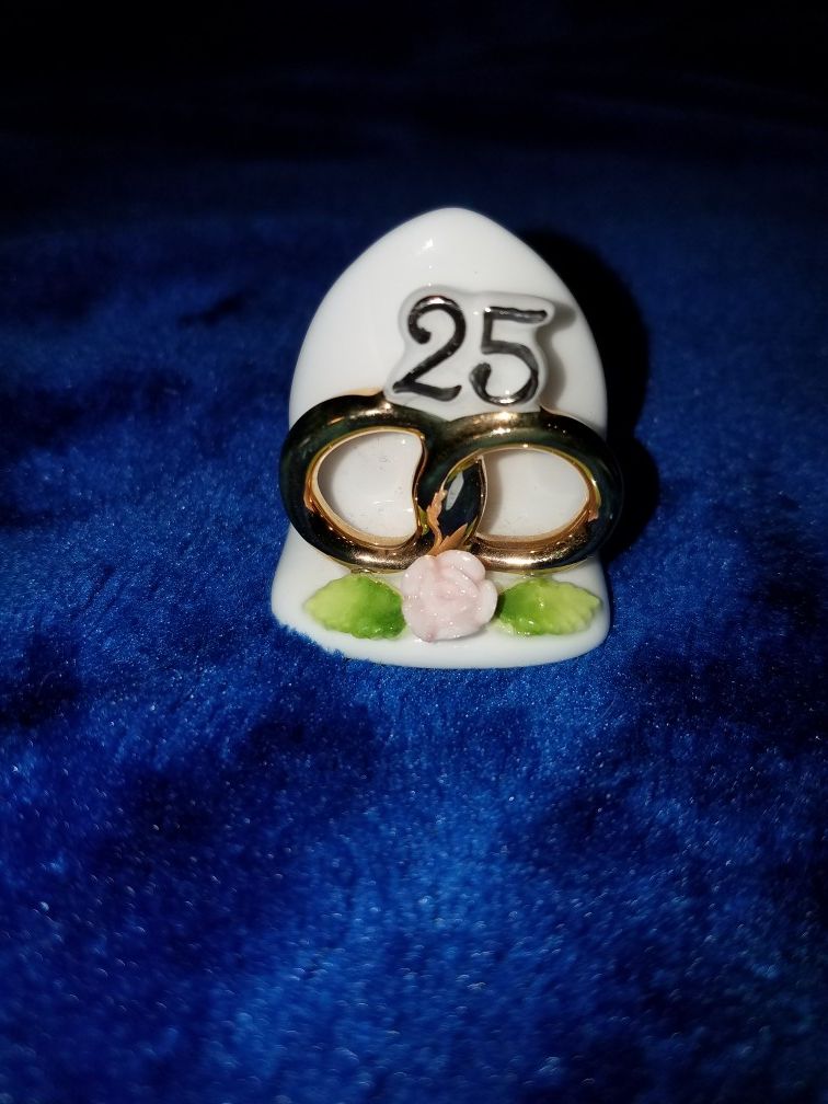 Enesco 25th anniversary entwined rings ceramic