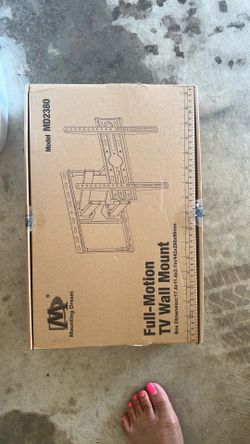 Full motion tv wall mount