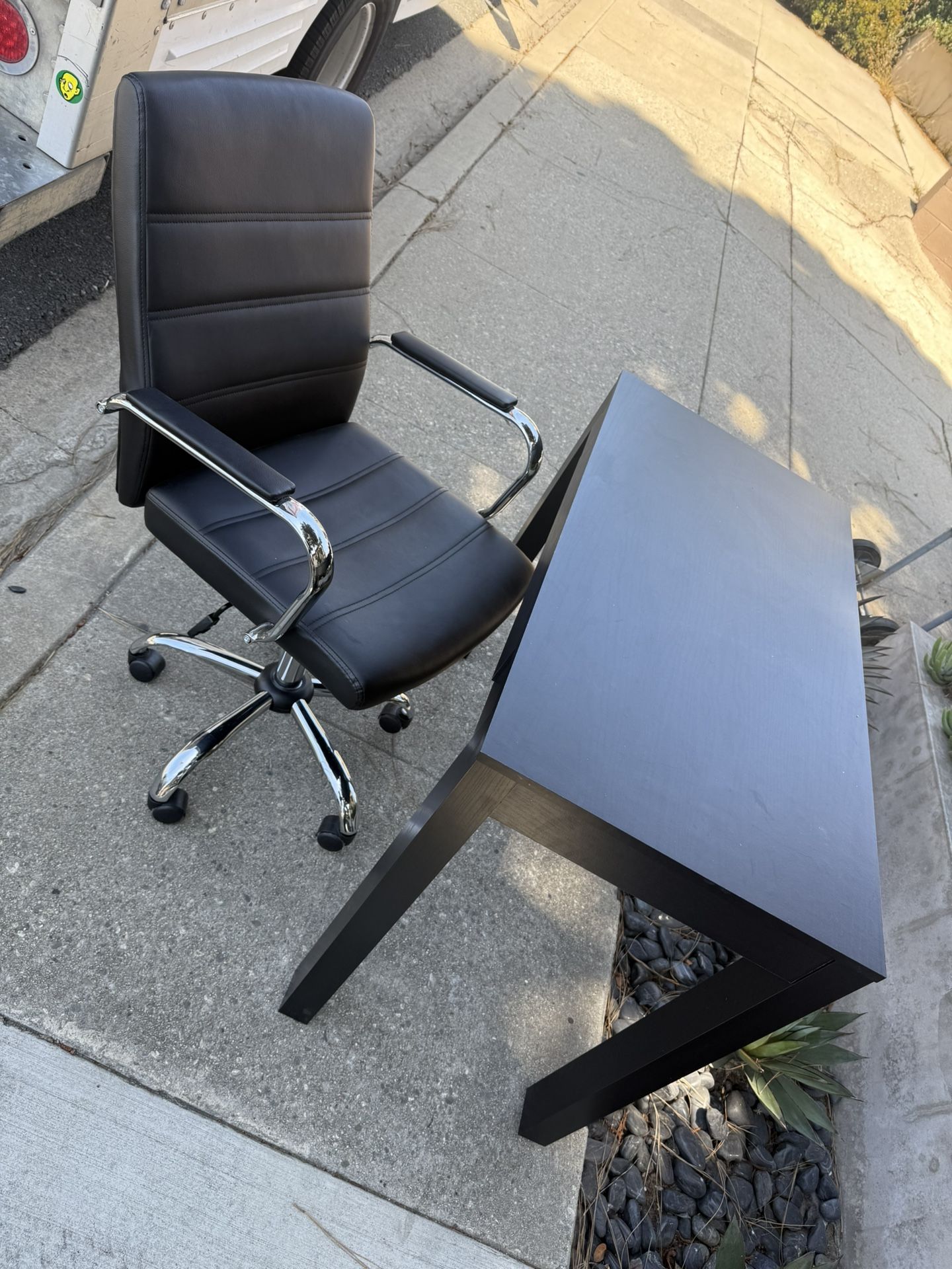 Black Office Desk
