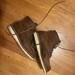 Lightly Worn MEN'S Redwing Red Wing 6-INCH BOOT IN COPPER ROUGH & TOUGH LEATHER Size 9 men’s