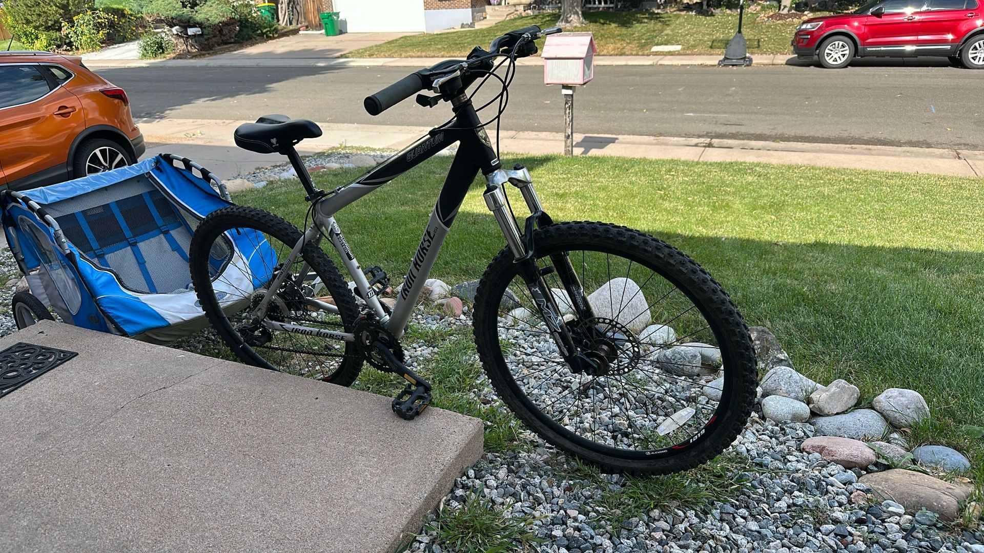 Iron Horse Quantum Men’s Mountain Bike -$100