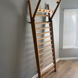 NOHrD WallBar