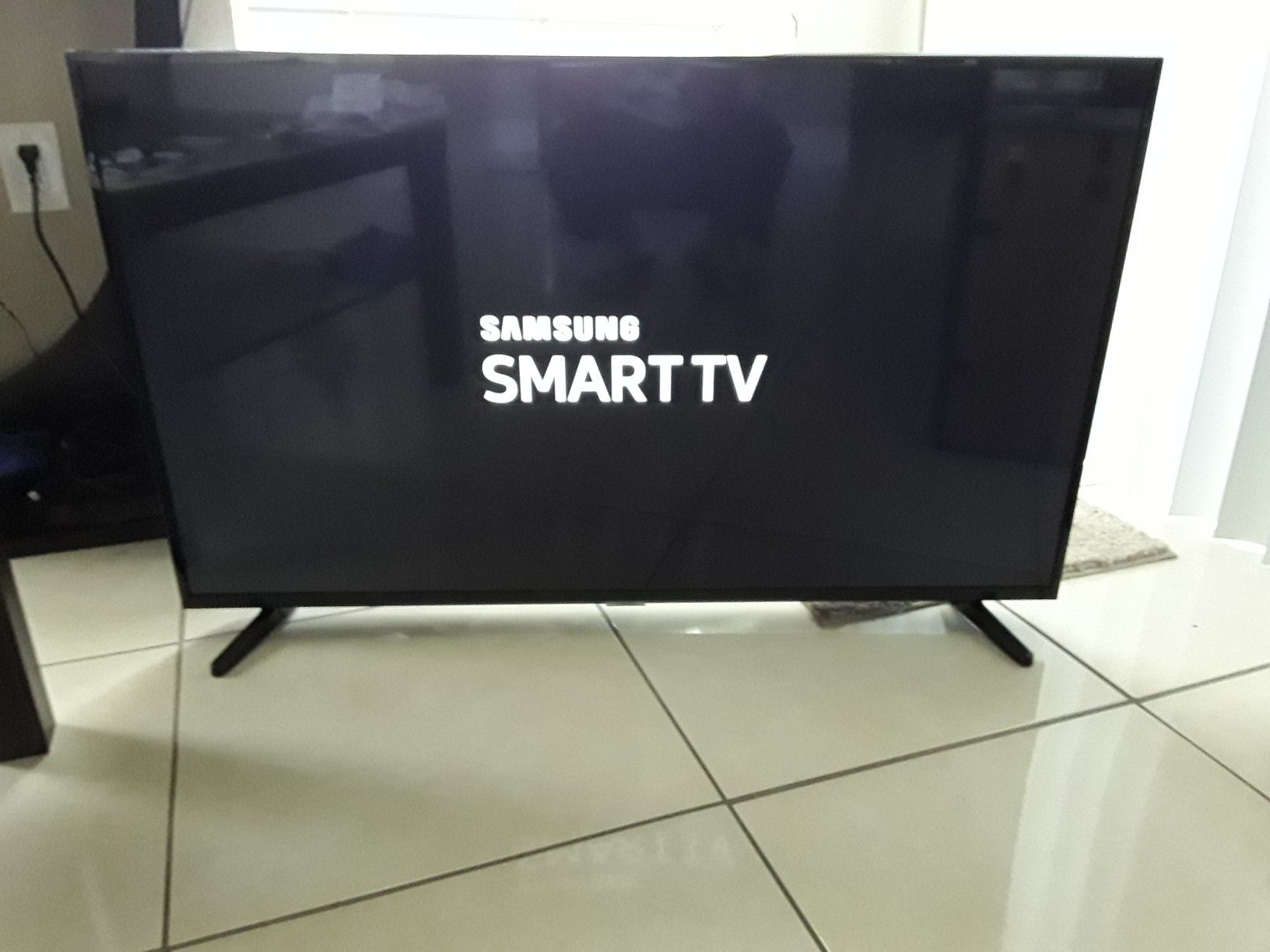 Samsung Smart TV 42 inches