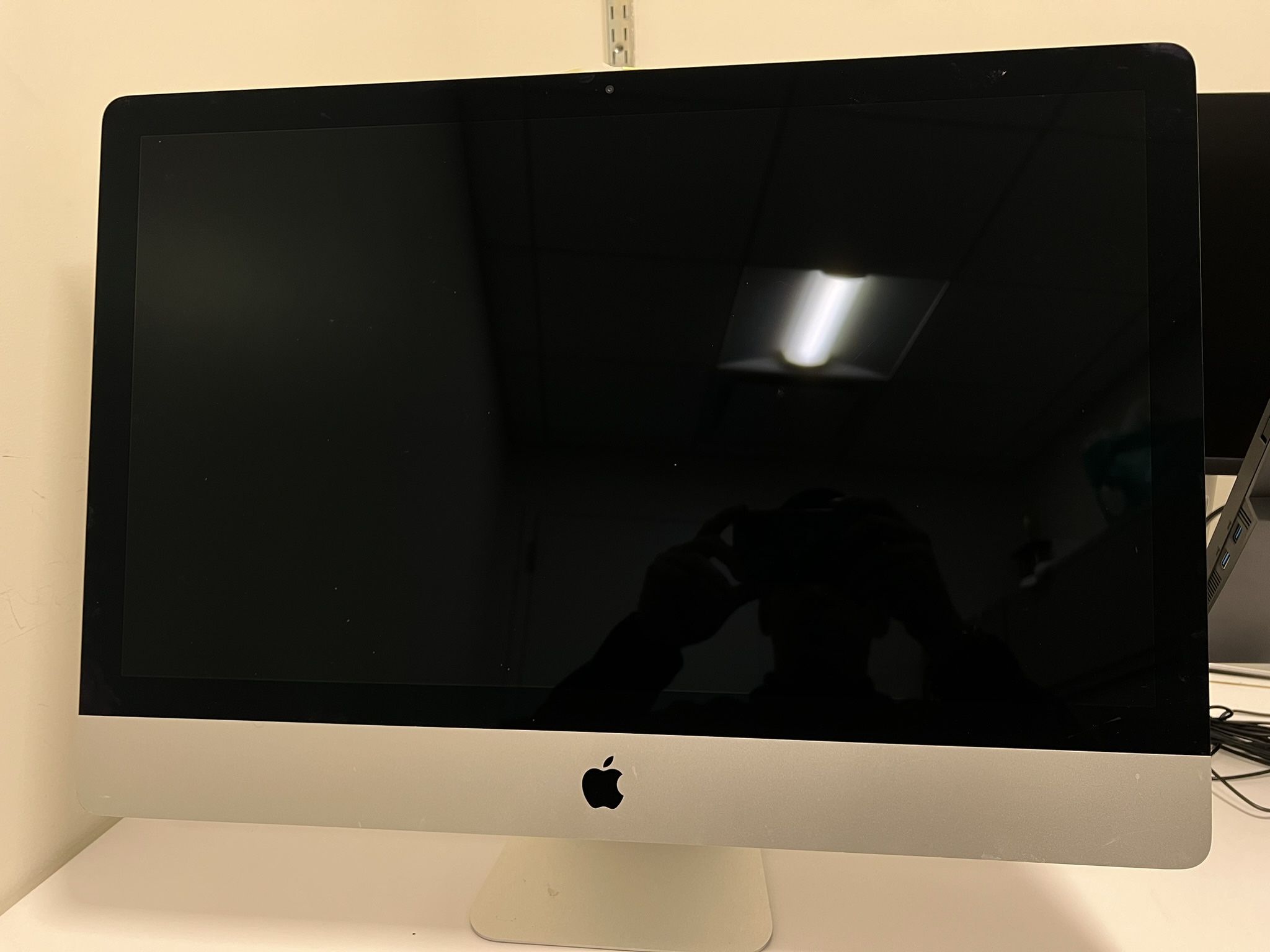 3 X iMac Apple Desktop Computers