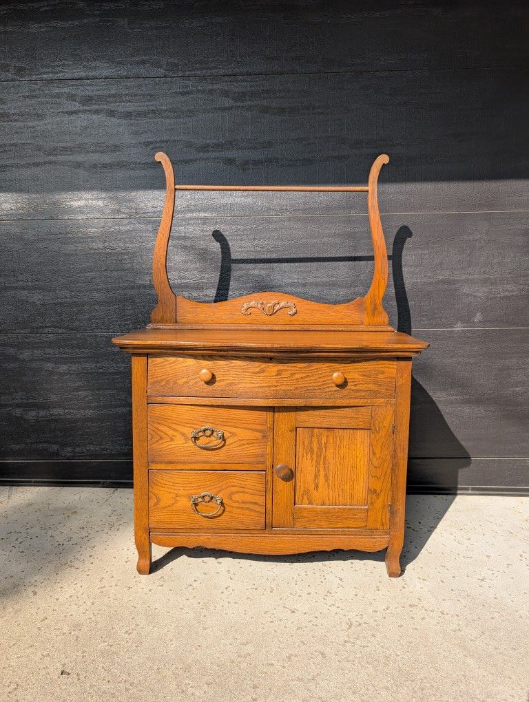 Antique Oak Serpentine Washstand Dresser w/ Towel Bar – Solid & Beautiful!