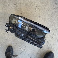 21-24 Jeep Grand Cherokee Headlight Oem