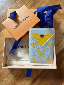 Louis Vuitton Magnetic Card Holder