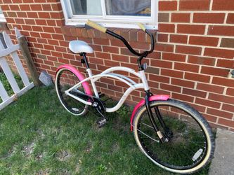 Hello Kitty Beach Cruiser $100
