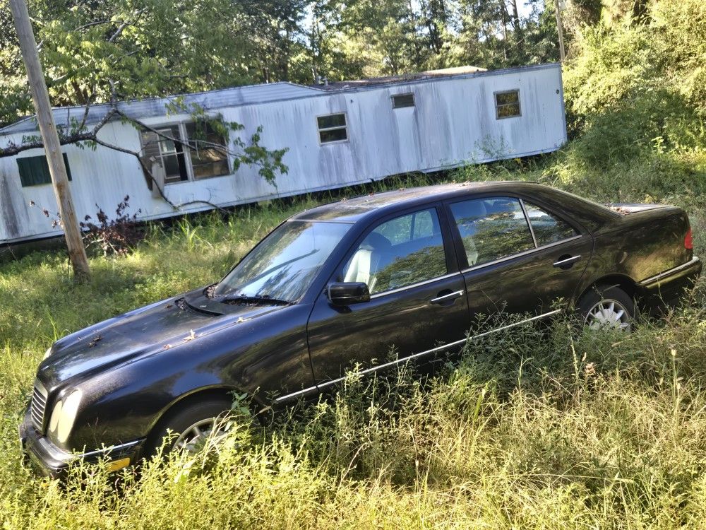 1998 Mercedes-Benz E-Class