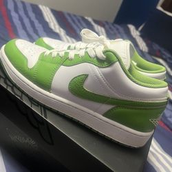 Jordan 1 Low Chlorophyll size 9.5