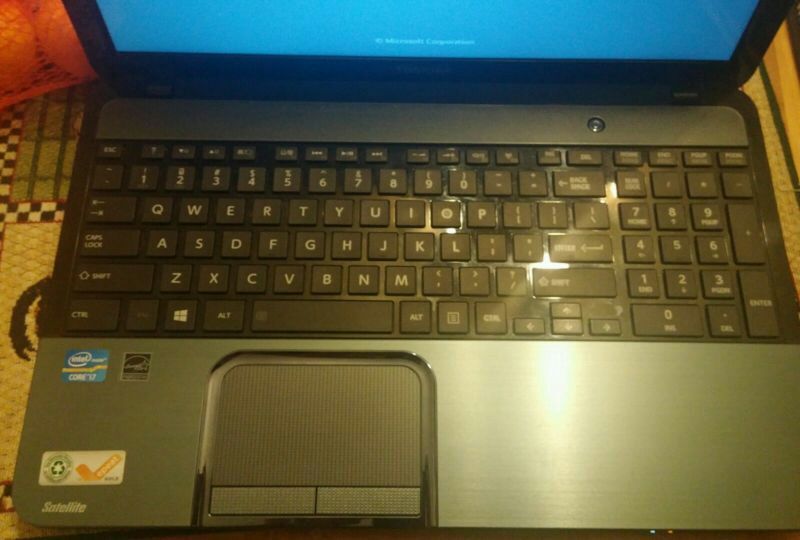 Toshiba Satellite S855-S5378 15.6" Laptop i7-363QM 8GB RAM 1/2TB HDD Windows 7