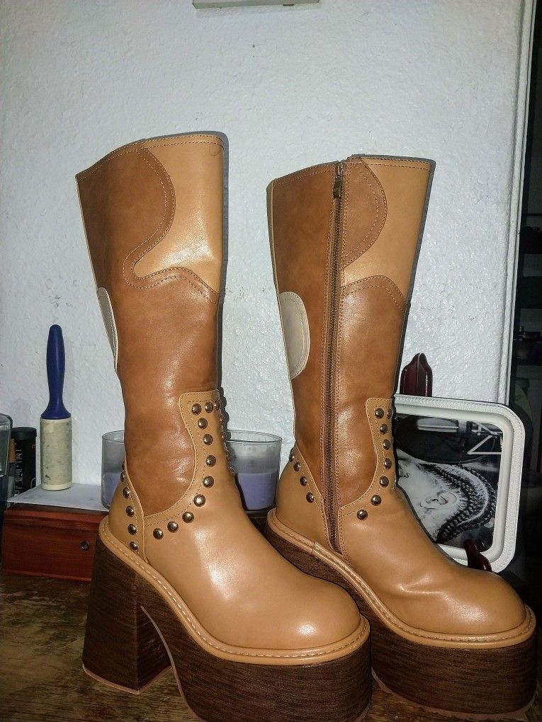 Brand New Brats Super⭐Status Platform Boots