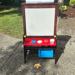 Art Easel For Kiddos