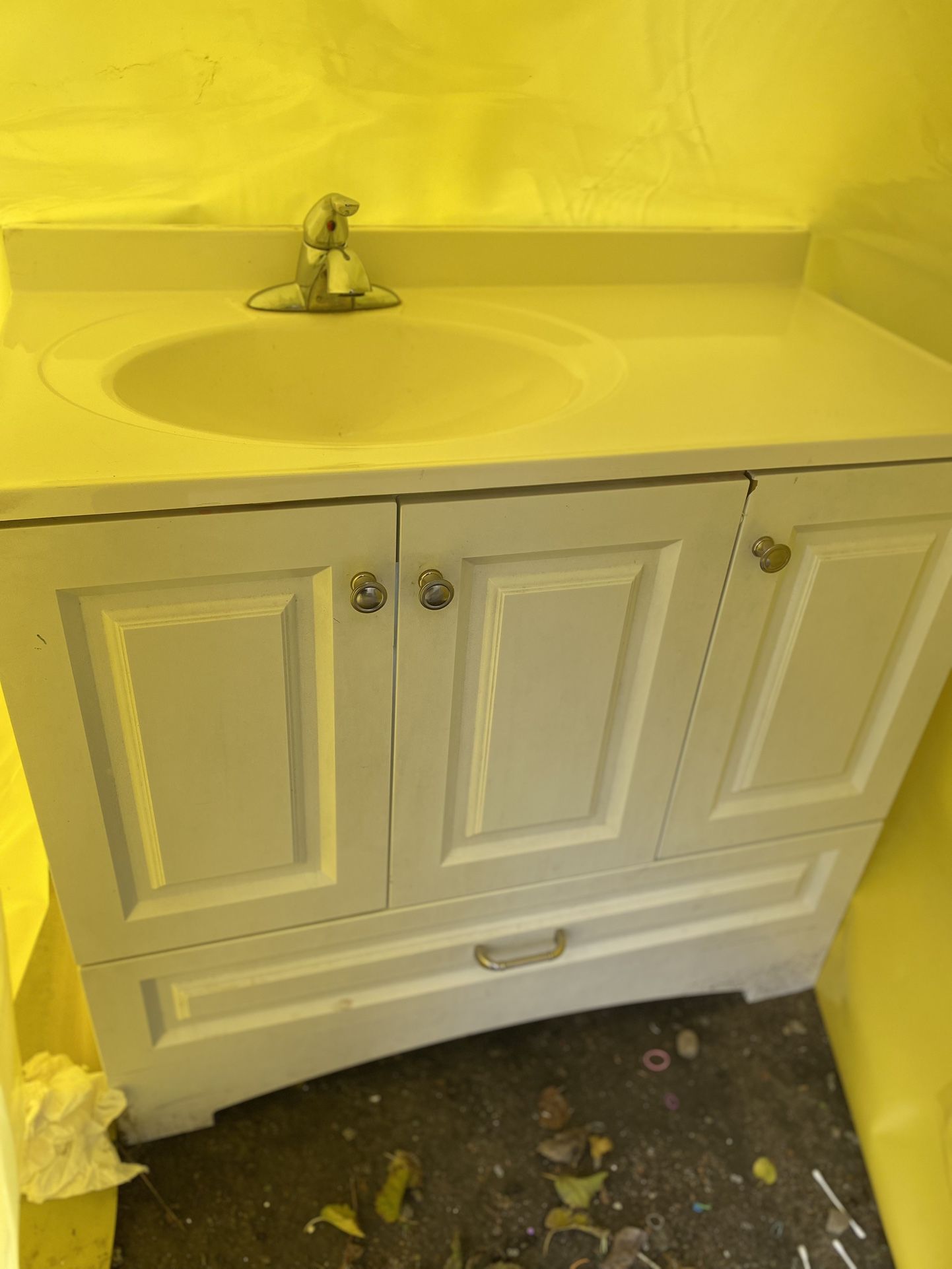 Bathroom Sink for Sale in Glmn Hot Spgs, CA OfferUp