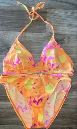 New swimsuit Large