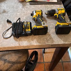 Dewalt Drill Set 