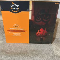 Hyde and Eek Boutique Pumpkin LED shadow maker New Halloween decor