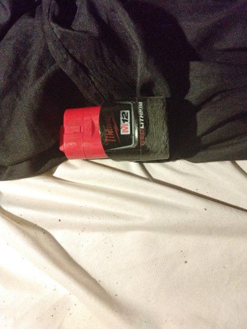 M12 Red Lithium Ion 12 V Batteries