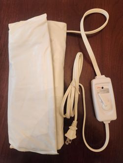 Sunbeam Electric Heating Pad White with Temperature Settings Control in Bag