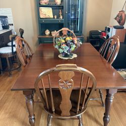 Hutch and Dining Table Set For Sale