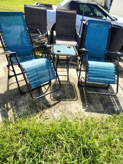 Classy Foldable Lawn Chairs & Table