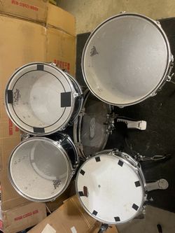 1980s Tama Swingstar Drum Set