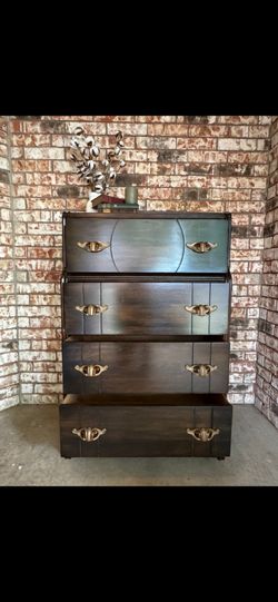 Restored 1930's Art Deco Waterfall Dresser w/ Original Hardware