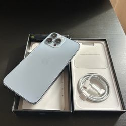 iPhone 13 Pro Max Blue 128 GB UNLOCKED TO ANY CARRIER ******** LIKE NEW ******