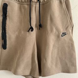 Nike tech fleece shorts Athleisure Streetwear Sz Medium