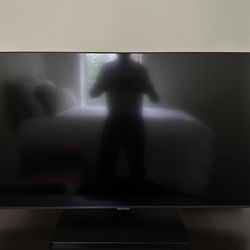 Samsung 43” TU7000 Crystal UHD 4K Smart TV 