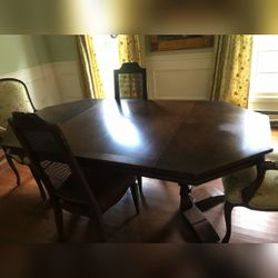 John Stuart Dining Table Set – New Canaan, CT