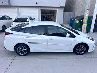 Toyota Prius XLE 2022