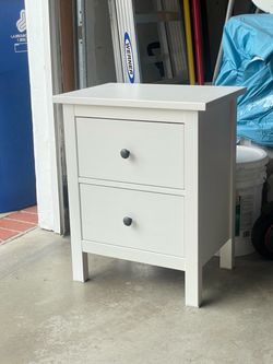 White 2-Drawer Nightstand