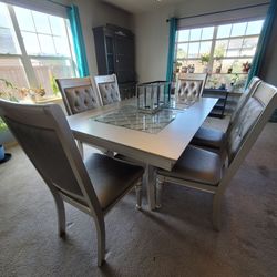 Dining Room Table & 6 Chairs - Silver/Grey