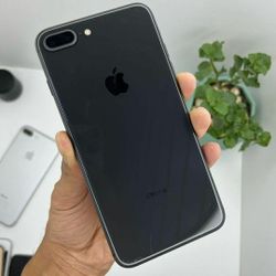 iPhone 8 Plus 64GB Unlocked 