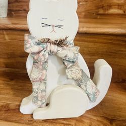 Wooden Cat Decoration 