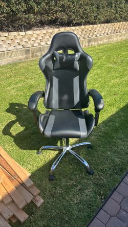 Gaming chair