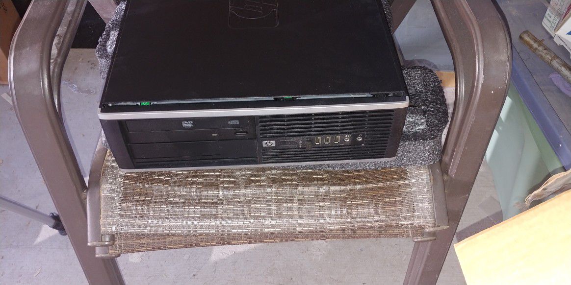 Microsoft HP Computer And Monitor
